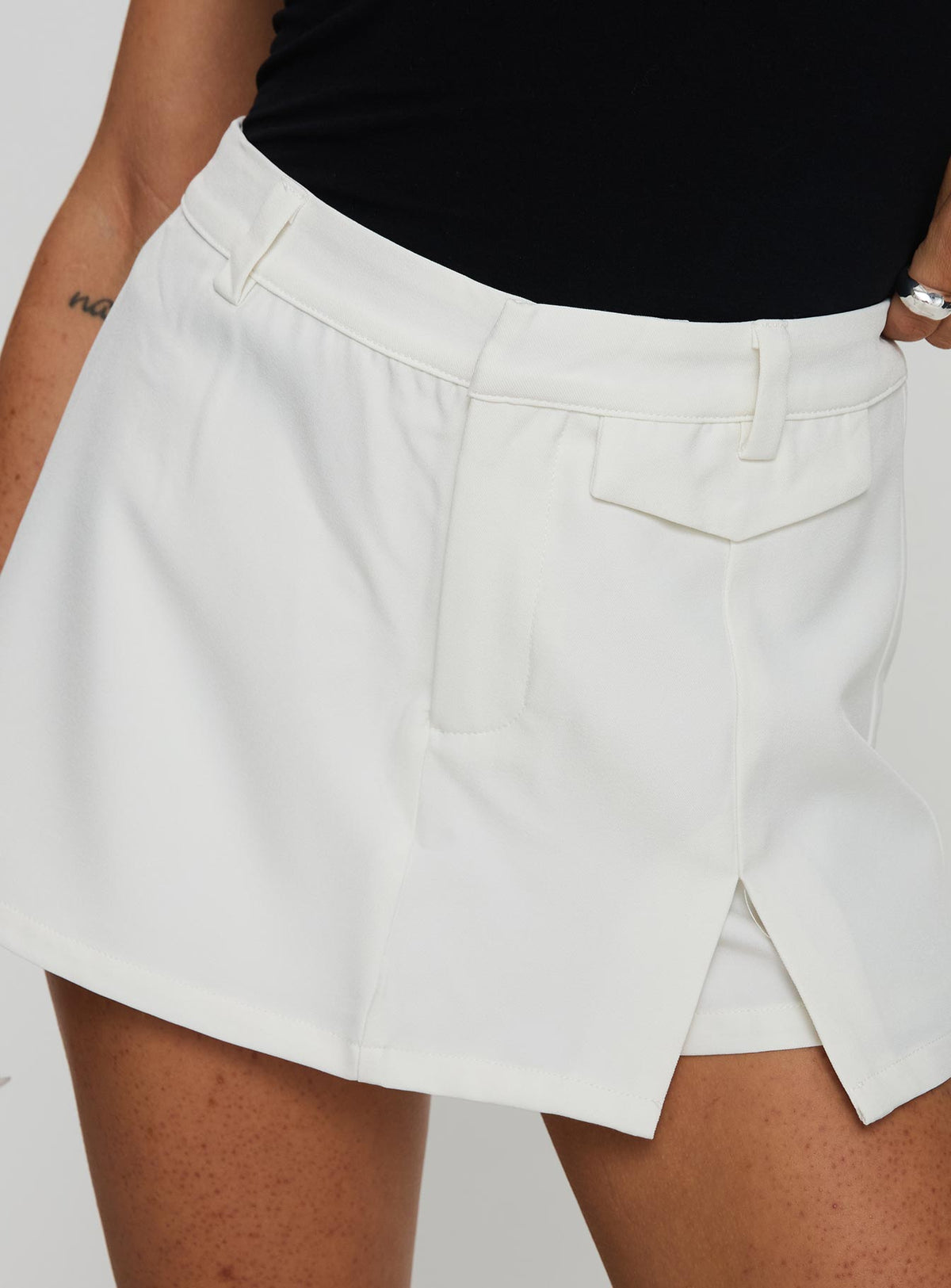 back view of model wearing Princess Polly Deuce Split Skort White High Waisted Shorts 