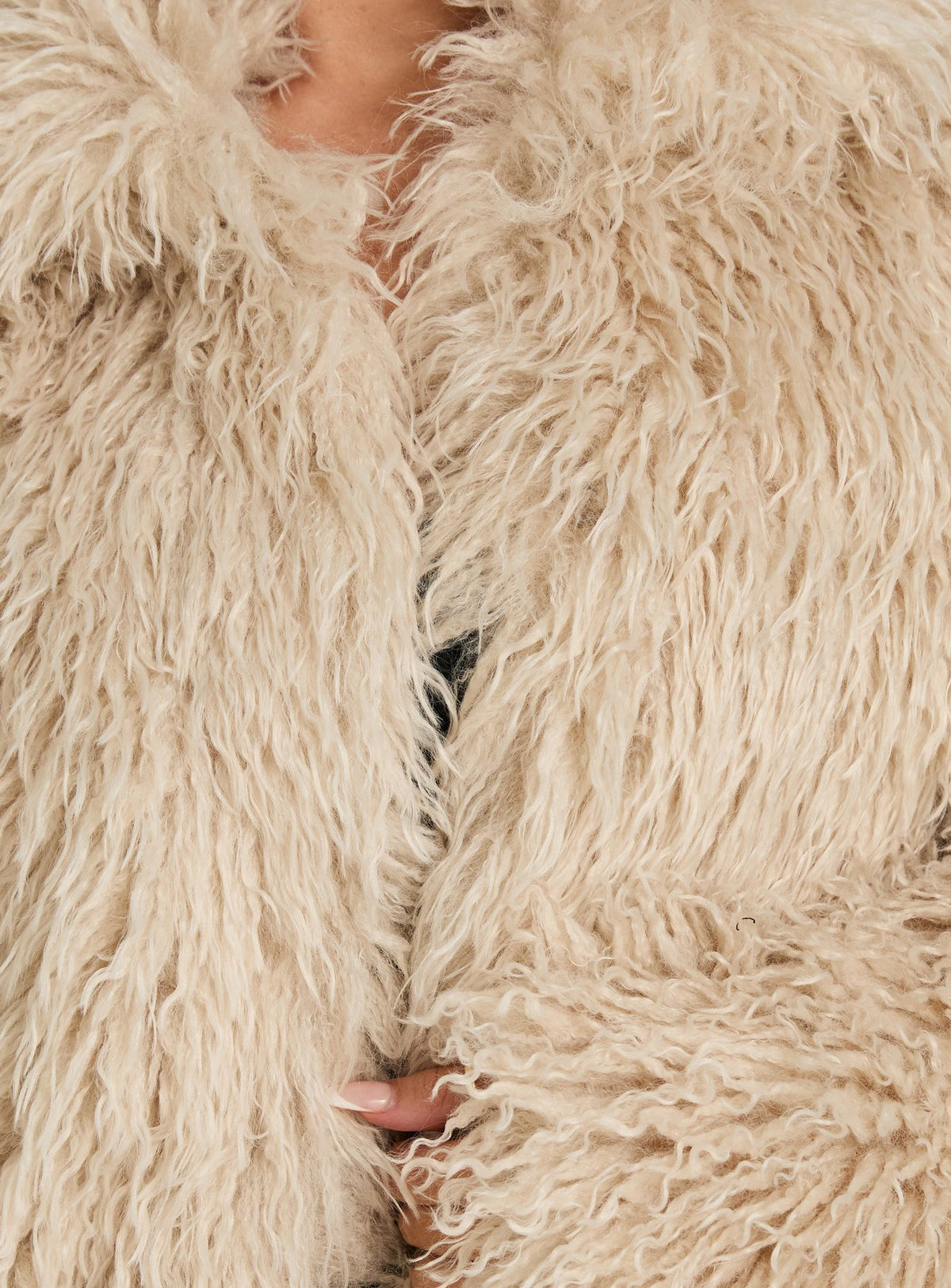 Kaiero Oversized Faux Fur Shag Jacket Cream