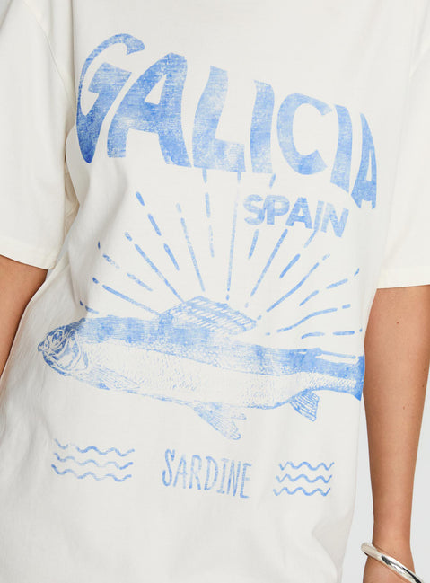 back view of model wearing Princess Polly Galicia Spain Graphic Top White / Blue Half Sleeves Crew Neck 