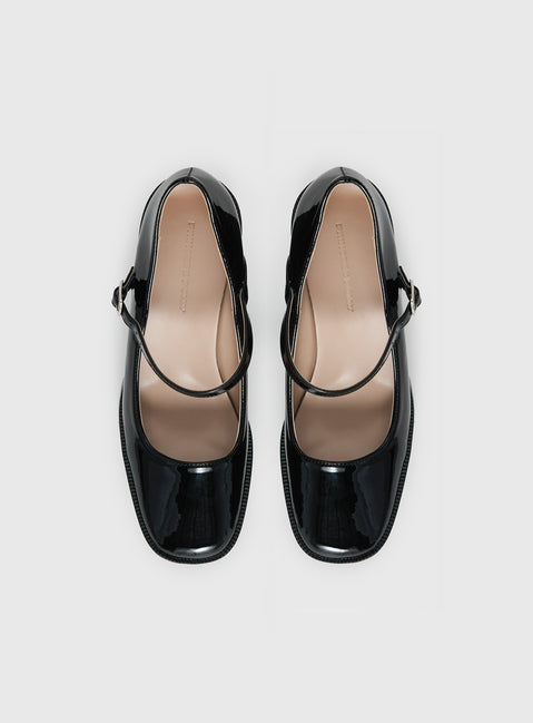 Regie Heels Black
