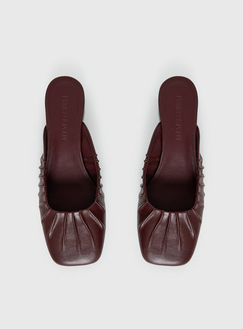Larietta Ballet Heels Burgundy