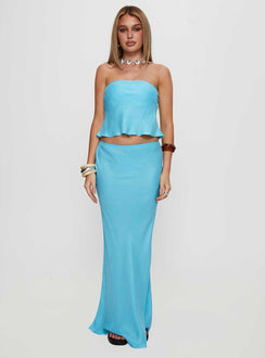 front view of model wearing Princess Polly Lucelia Strapless Top Aqua Sleeveless straight 
