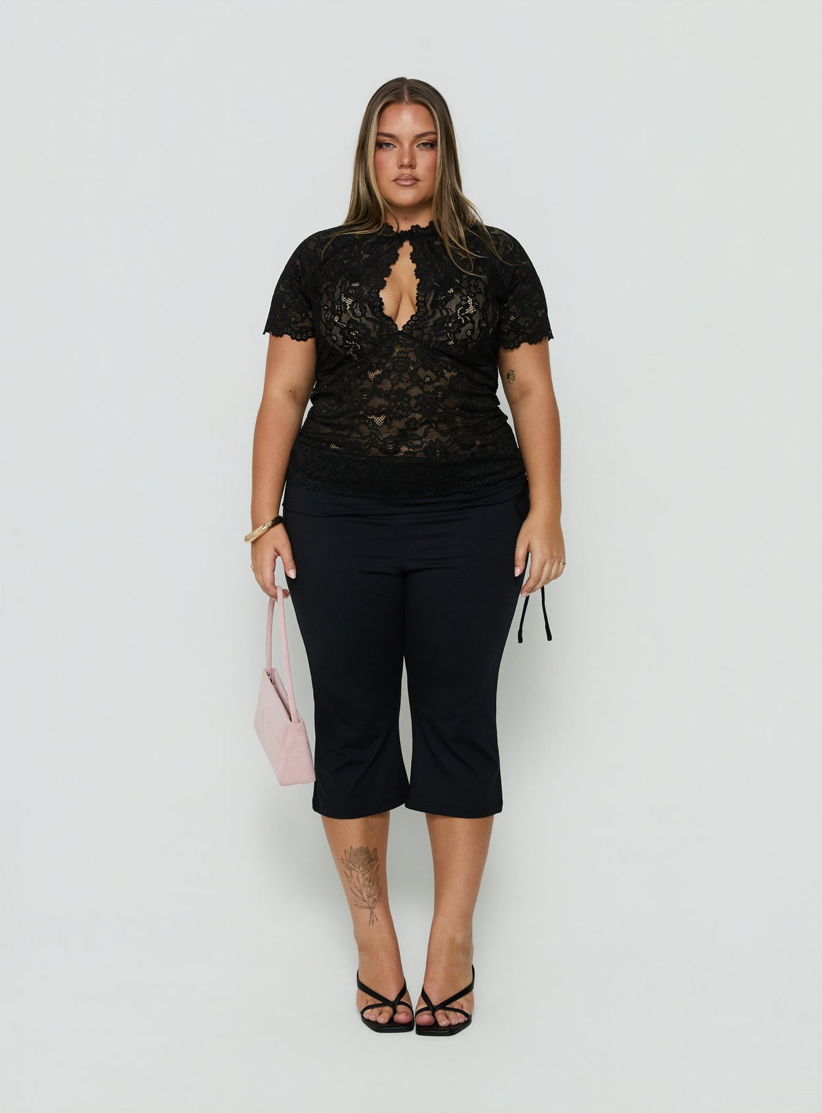 Quinbie Lace Short Sleeve Top Black Curve