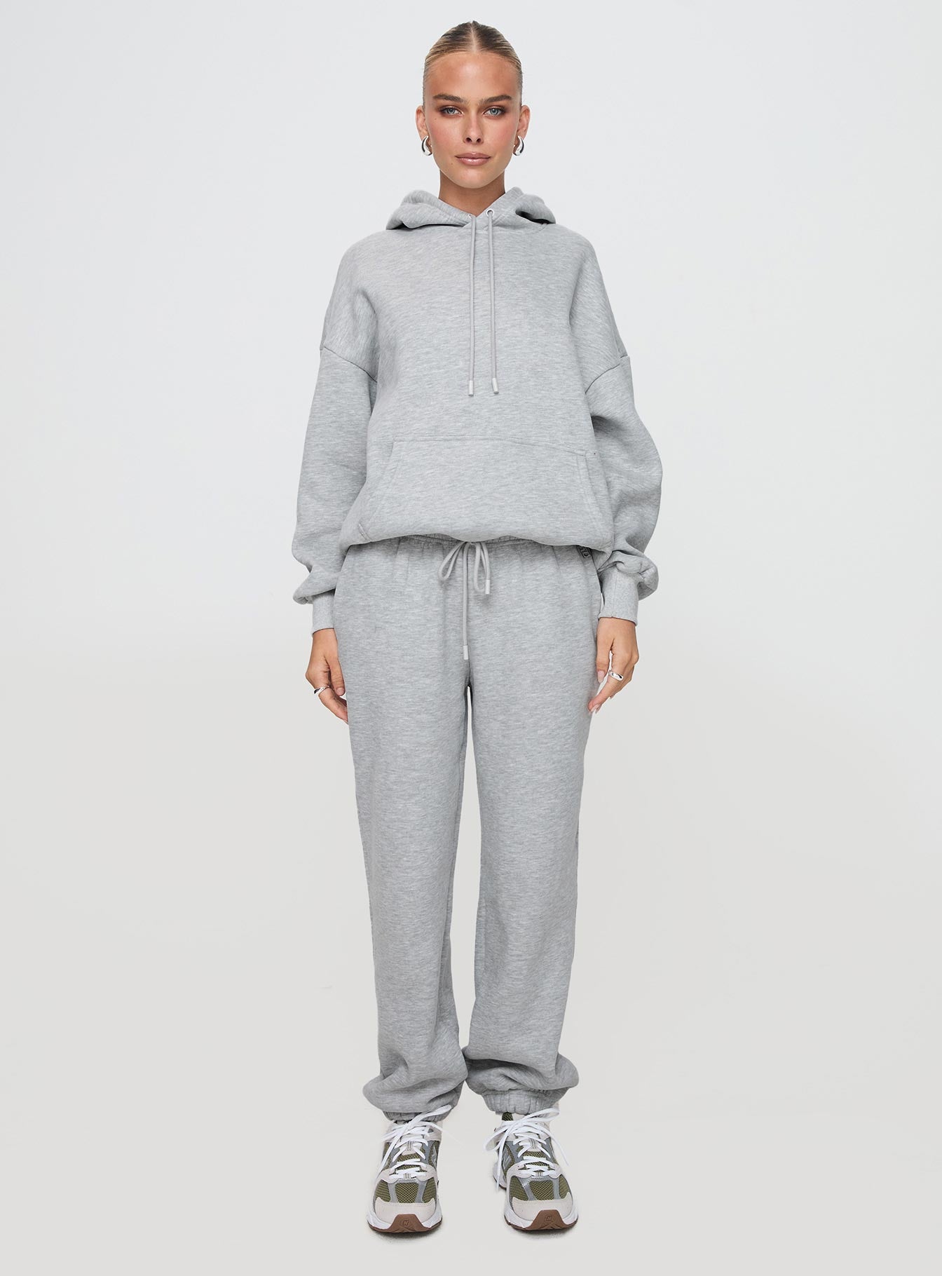 front view of model wearing Princess Polly Dream Fleece Classic Hoodie Grey Marle Longline Jumpers 