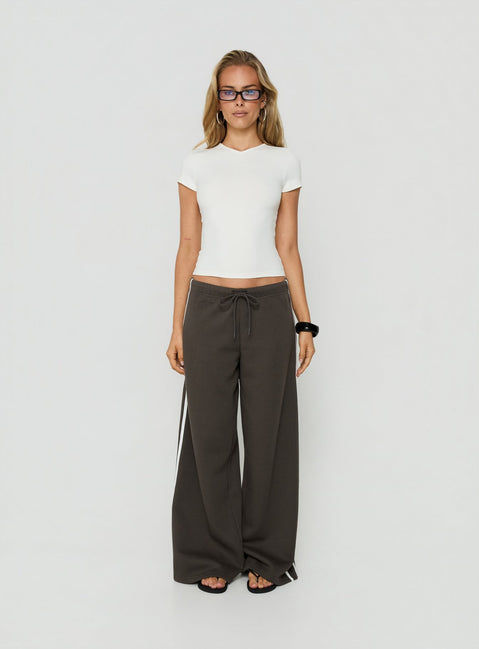 Daily Define High V Neck Short Sleeve Top White