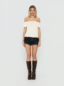 Wittney Buckle Micro Shorts Raw Denim