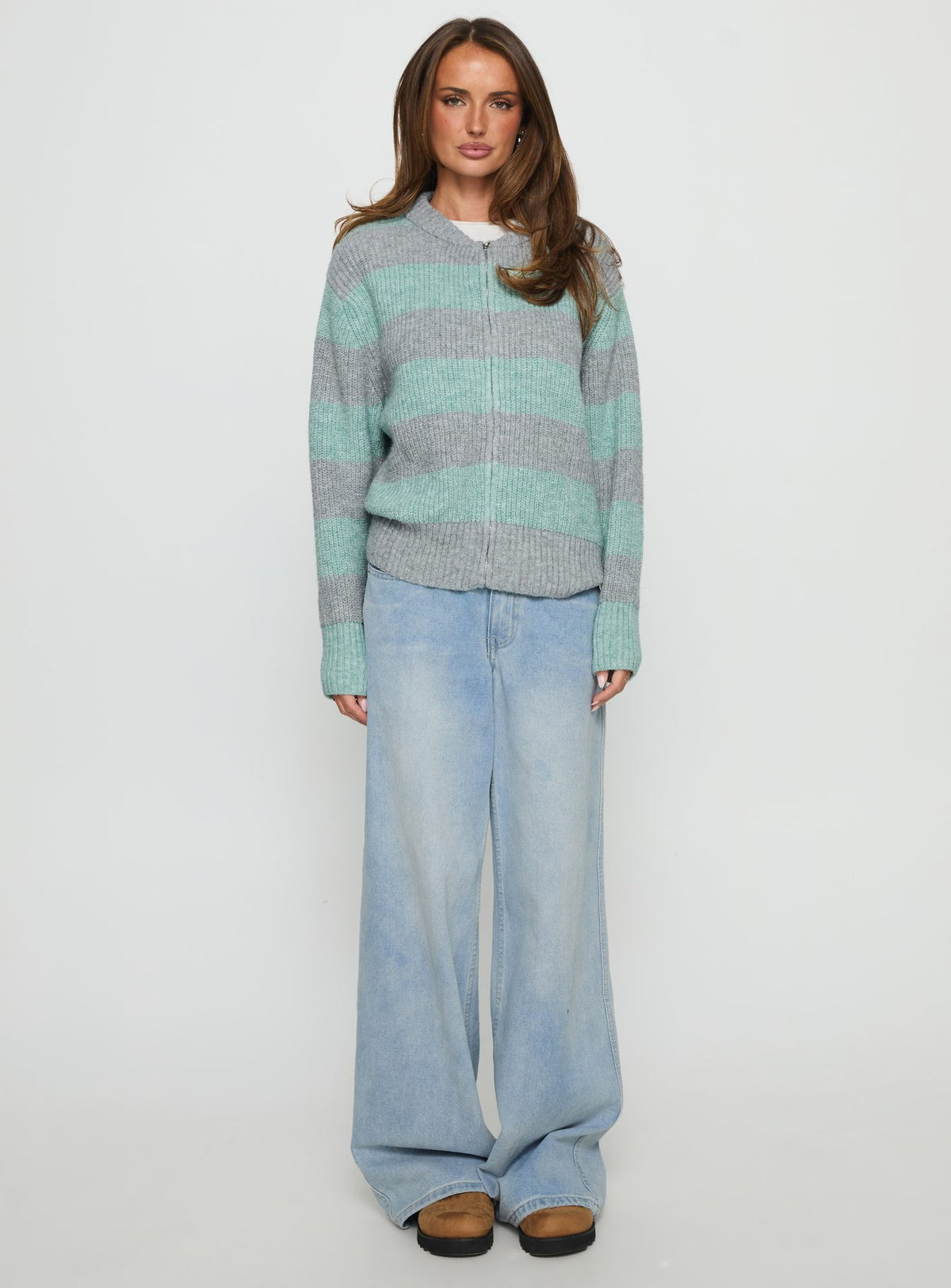 front view of model wearing Princess Polly Queena Zip Through Knit Sweater Grey / Blue Stripe Cropped Jumpers 