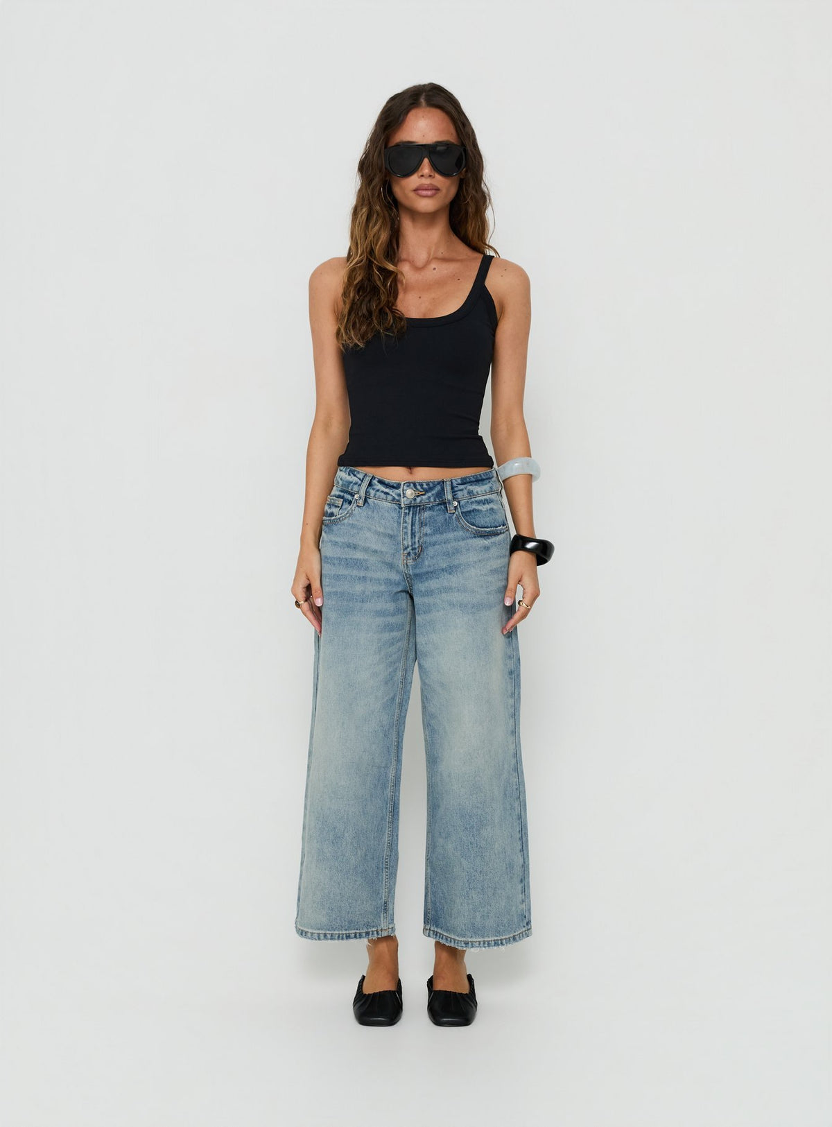 Featuring Sooki Low Rise Cropped Jeans in Light Vintage Blue womens-jeans front view of model wearing Princess Polly