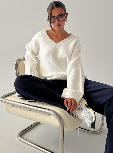 front view of model wearing Princess Polly Kaileigh V Neck Knit Sweater Cream Longline Jumpers 