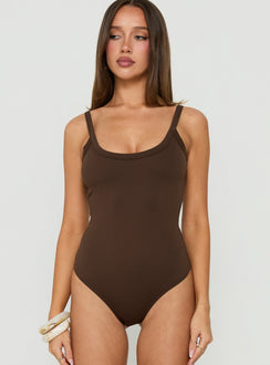 Showcasing the Daily Define Kasper Bodysuit Brown womens-bodysuit with sleeveless design front view of model wearing Princess Polly