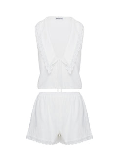 Two-piece set Top, Lapel collar, deep v-neckline, tie fastening at bust High-rise shorts, elasticated waistband, lace trim Non-stretch material, fully lined Cold gentle machine wash 