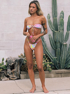Bikini bottoms High cut bottoms Slim sides Cheeky cut Fully lined